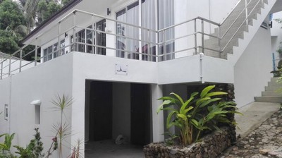 villa Paris - laundry room in the basement and access under the swimming pool